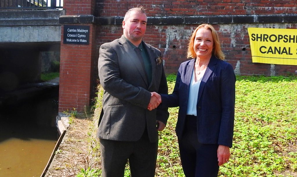 MPs visit Llanymynech Canal Wharf